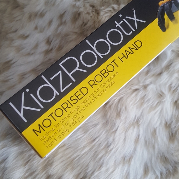 🌙NIB Motorized Robot Hand STEAM - Picture 6 of 6